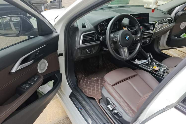 Used BMW 1 Series 2021 120i M Sport Night Edition Driver Seat
