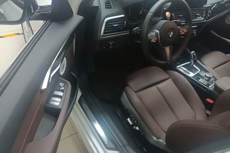 Used BMW 1 Series 2021 Revised 120i M Sport Night Edition Driver Seat