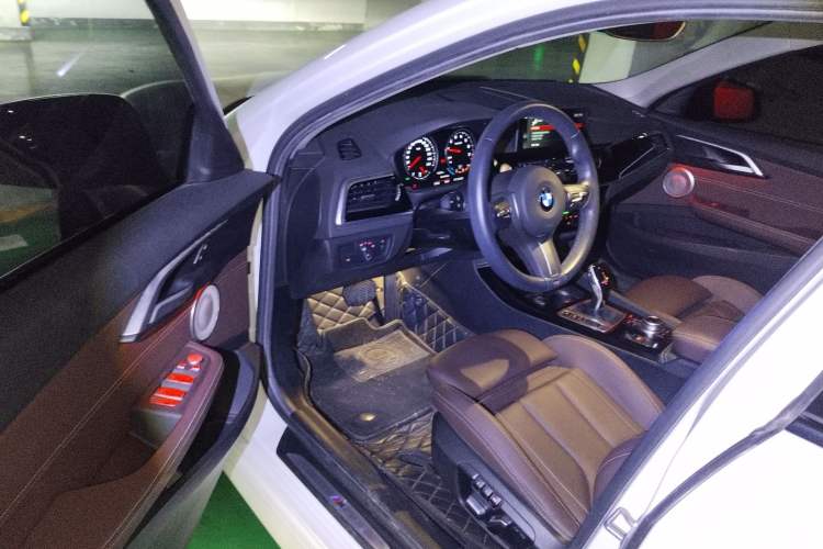 Used BMW 1 Series 2021 125i M Sport Night Edition Driver Seat