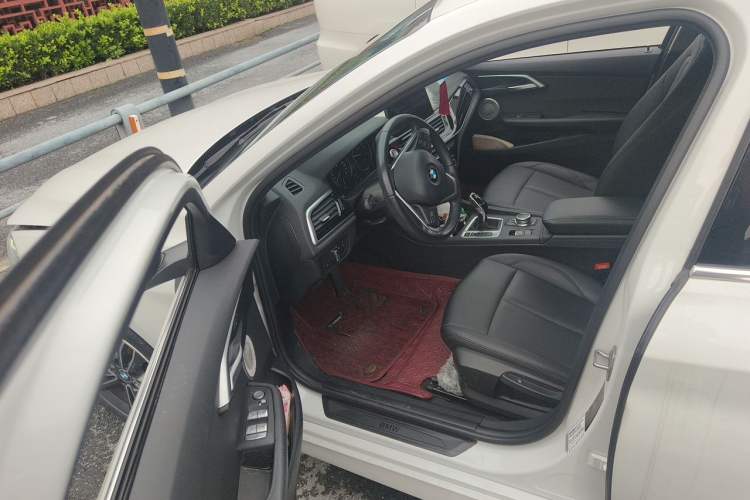 Used BMW 1 Series 2021 120i M Sport Edition Driver Seat