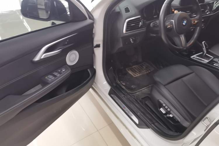 Used BMW 1 Series 2021 120i M Sport Night Edition Driver Seat