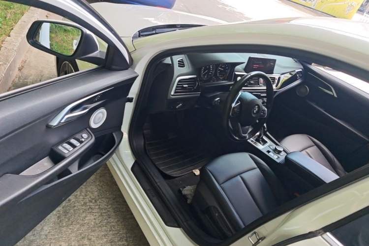 Used BMW 1 Series 2021 120i M Sport Edition Driver Seat
