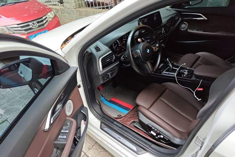Used BMW 1 Series 2021 120i M Sport Night Edition Driver Seat