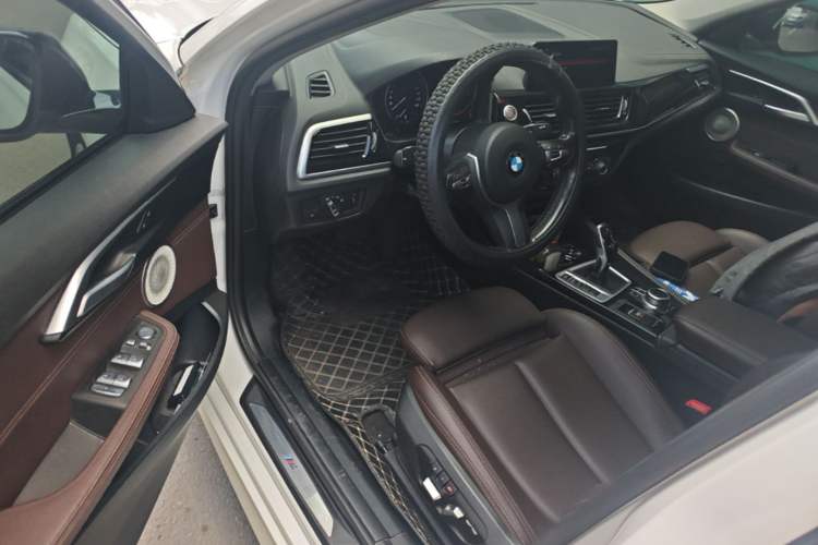 Used BMW 1 Series 2021 120i M Sport Night Edition Driver Seat