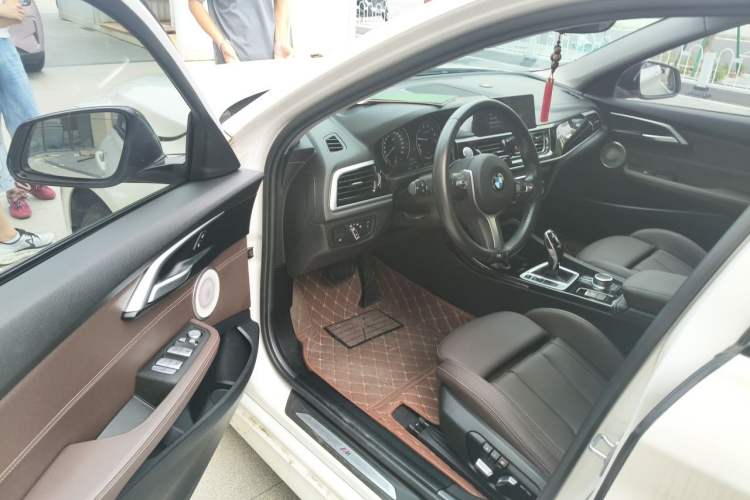 Used BMW 1 Series 2021 125i M Sport Night Edition Driver Seat