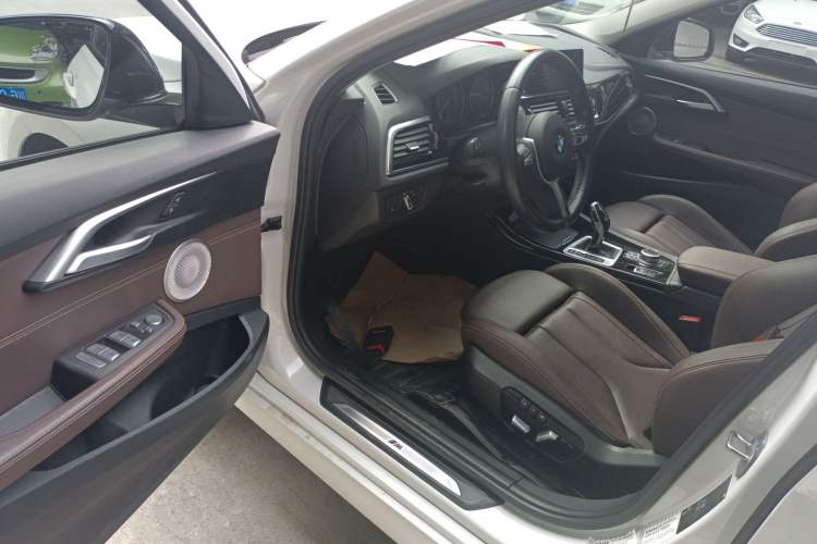 Used BMW 1 Series 2021 125i M Sport Night Edition Driver Seat