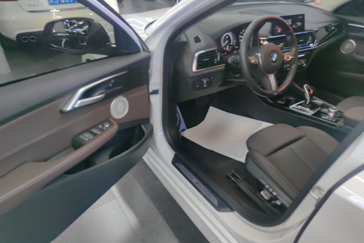 Used BMW 1 Series 2021 120i M Sport Night Edition Driver Seat