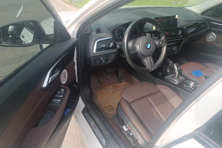 Used BMW 1 Series 2021 120i M Sport Night Edition Driver Seat