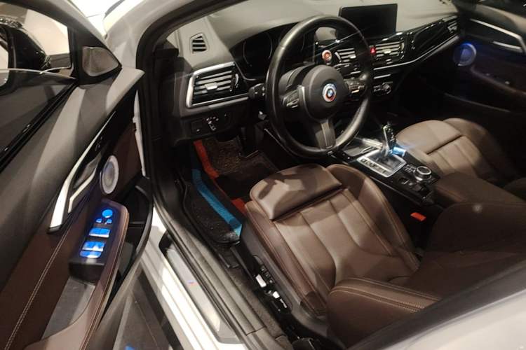 Used BMW 1 Series 2021 125i M Sport Night Edition Driver Seat