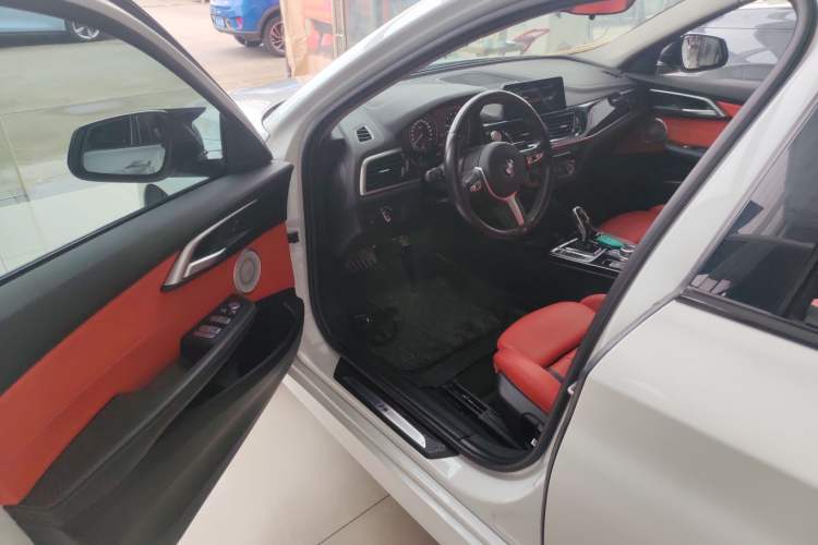 Used BMW 1 Series 2021 125i M Sport Night Edition Driver Seat