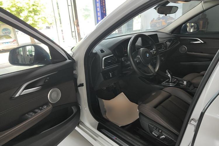 Used BMW 1 Series 2021 125i M Sport Night Edition Driver Seat