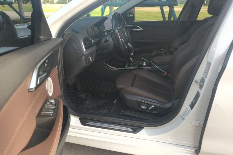 Used BMW 1 Series 2021 120i M Sport Night Edition Driver Seat