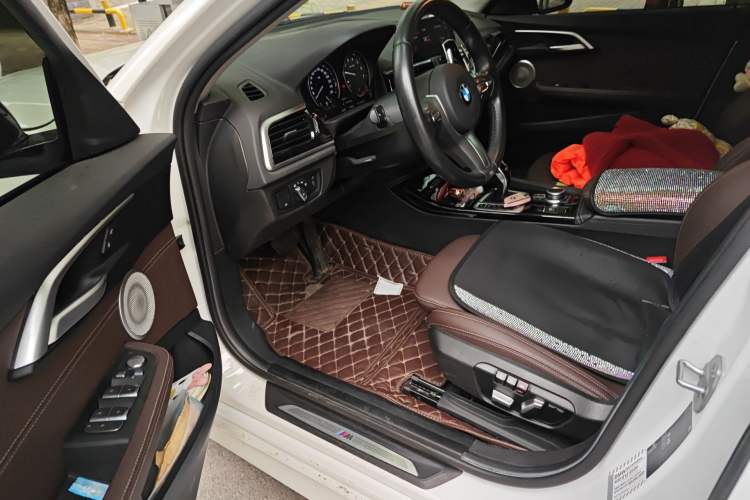 Used BMW 1 Series 2021 120i M Sport Night Edition Driver Seat