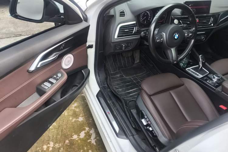 Used BMW 1 Series 2021 120i M Sport Night Edition Driver Seat