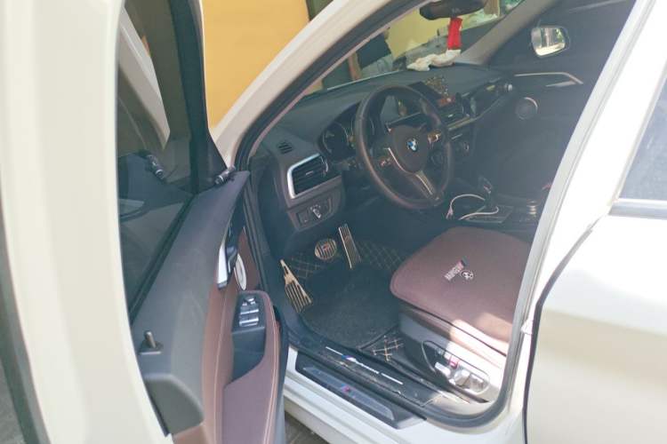 Used BMW 1 Series 2021 120i M Sport Night Edition Driver Seat