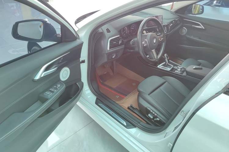 Used BMW 1 Series 2021 120i M Sport Night Edition Driver Seat