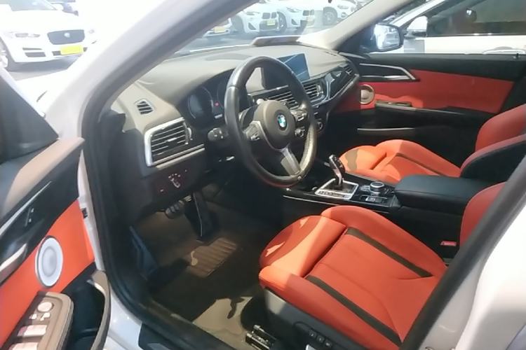 Used BMW 1 Series 2021 125i M Sport Night Edition Driver Seat