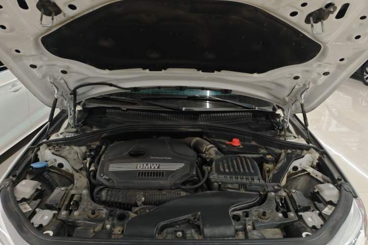 Used BMW 1 Series 2021 125i M Sport Night Edition Engine Bay