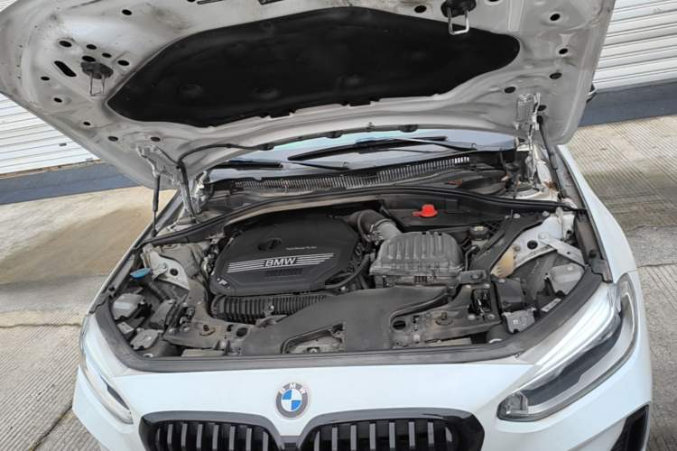 Used BMW 1 Series 2021 125i M Sport Night Edition Engine Bay