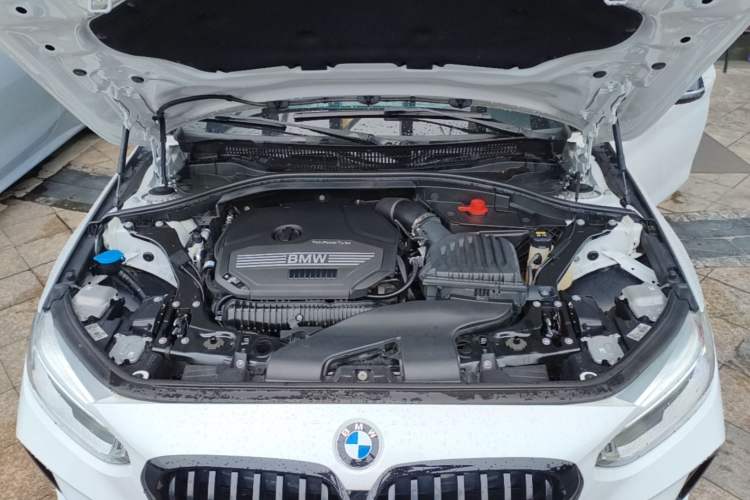 Used BMW 1 Series 2021 125i M Sport Night Edition Engine Bay