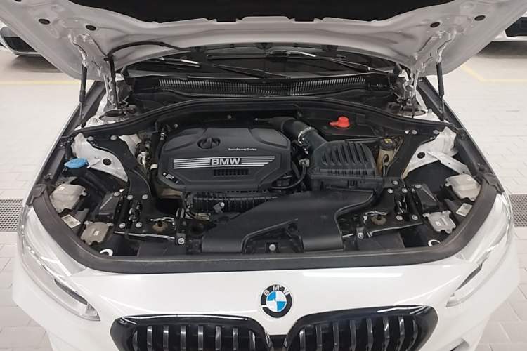 Used BMW 1 Series 2021 120i M Sport Night Edition Engine Bay