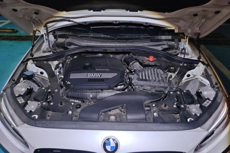 Used BMW 1 Series 2021 125i M Sport Night Edition Engine Bay
