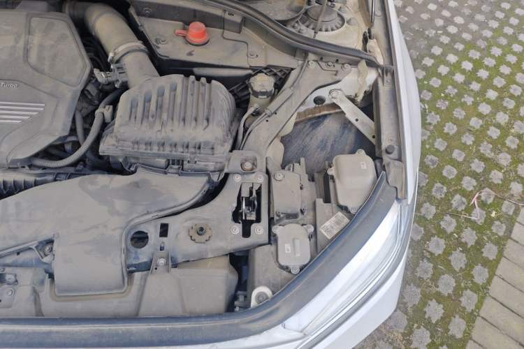 Used BMW 1 Series 2021 120i M Sport Edition Engine Bay Left