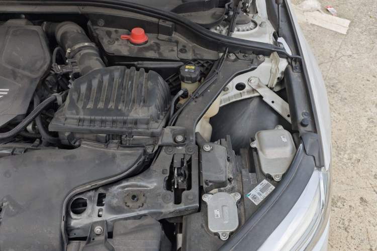 Used BMW 1 Series 2021 120i M Sport Night Edition Engine Bay Left