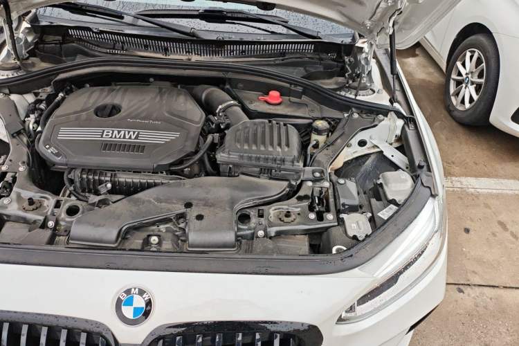 Used BMW 1 Series 2021 120i M Sport Night Edition Engine Bay Left