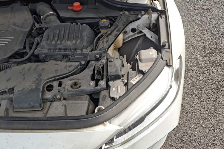 Used BMW 1 Series 2021 125i M Sport Night Edition Engine Bay Left