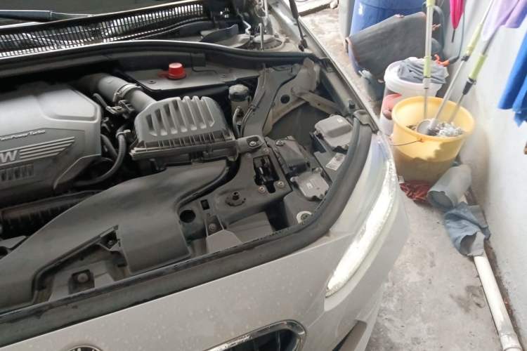 Used BMW 1 Series 2021 120i M Sport Edition Engine Bay Left