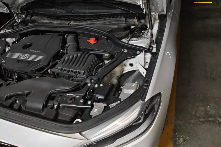 Used BMW 1 Series 2021 125i M Sport Night Edition Engine Bay Left