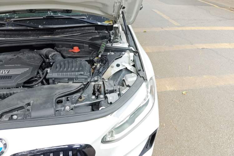 Used BMW 1 Series 2021 120i M Sport Night Edition Engine Bay Left