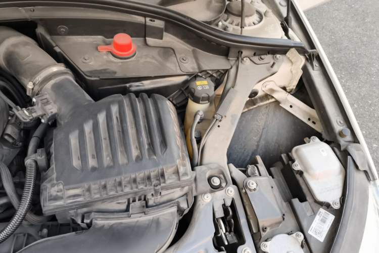 Used BMW 1 Series 2021 Restyled 125i M Sport Night Edition Engine Bay Left