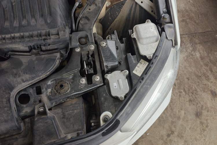 Used BMW 1 Series 2021 Revised 120i M Sport Edition Engine Bay Left