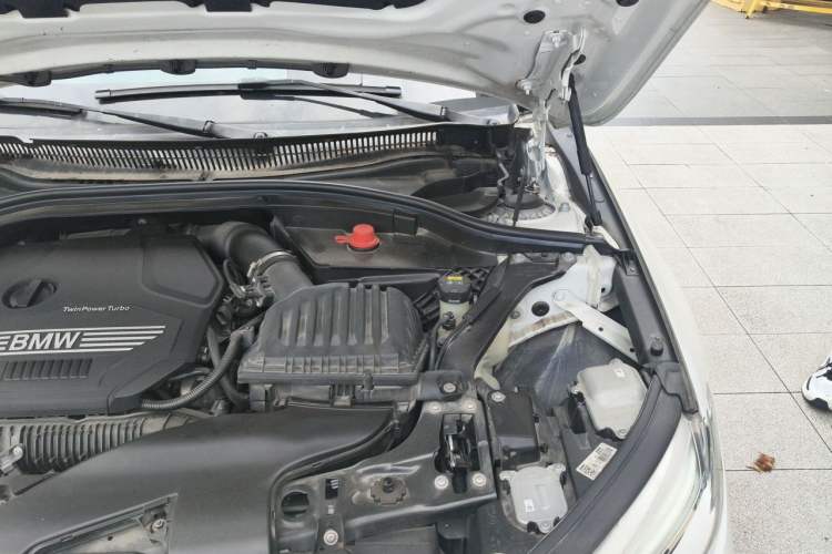 Used BMW 1 Series 2021 125i M Sport Night Edition Engine Bay Left