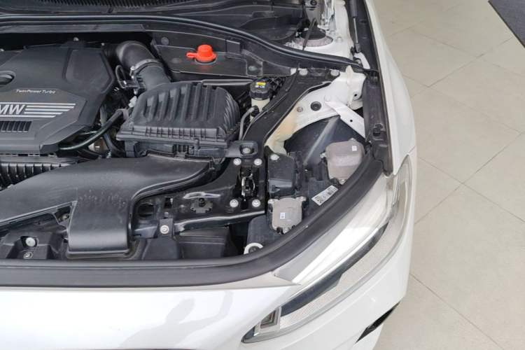 Used BMW 1 Series 2021 120i M Sport Night Edition Engine Bay Left