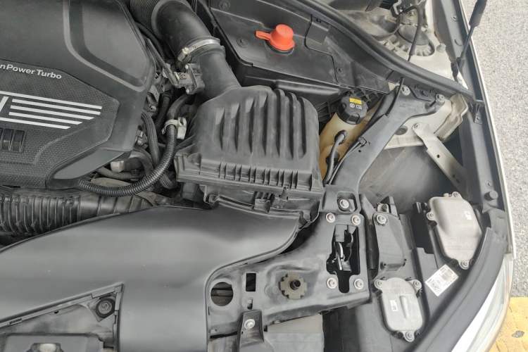 Used BMW 1 Series 2021 125i M Sport Night Edition Engine Bay Left