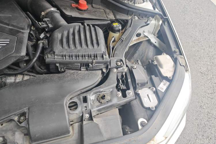 Used BMW 1 Series 2021 Restyled 125i M Sport Night Edition Engine Bay Left
