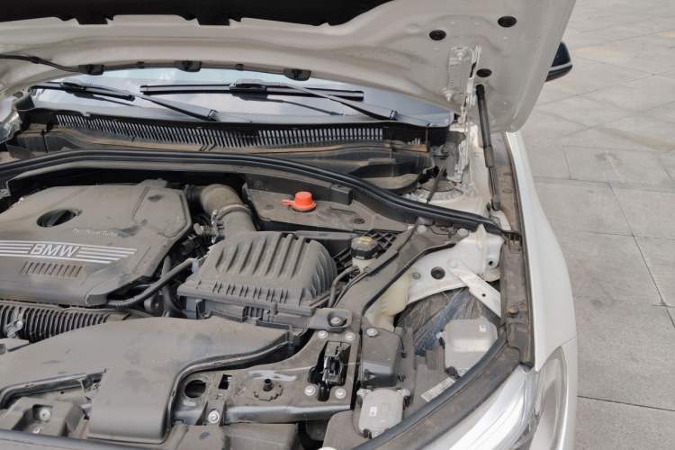 Used BMW 1 Series 2021 125i M Sport Night Edition Engine Bay Left