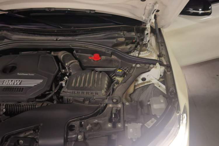 Used BMW 1 Series 2021 Restyled 125i M Sport Night Edition Engine Bay Left