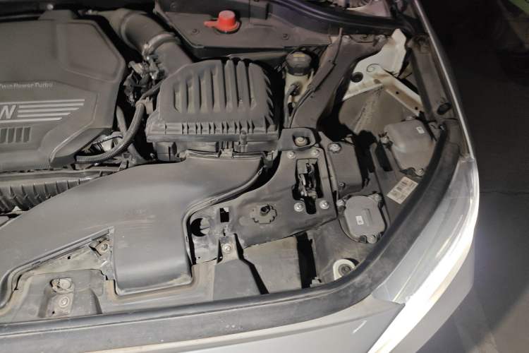 Used BMW 1 Series 2021 120i M Sport Edition Engine Bay Left