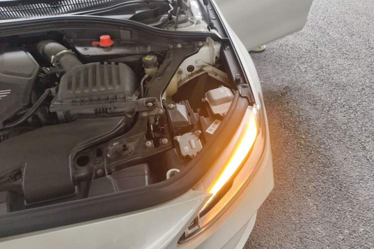 Used BMW 1 Series 2021 Restyled 125i M Sport Night Edition Engine Bay Left
