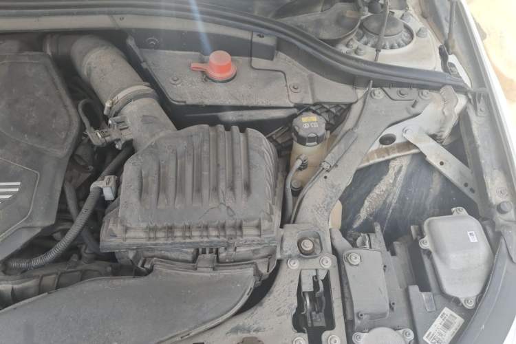 Used BMW 1 Series 2021 120i M Sport Night Edition Engine Bay Left