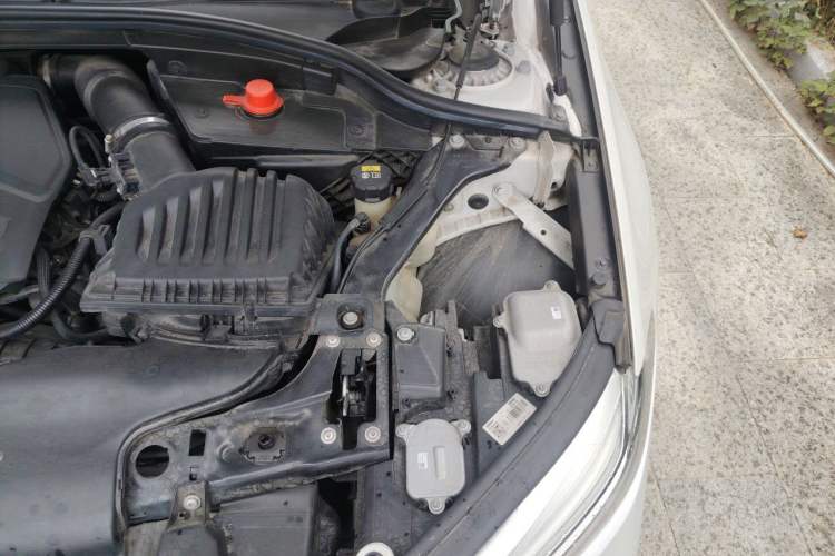 Used BMW 1 Series 2021 Restyled 125i M Sport Night Edition Engine Bay Left