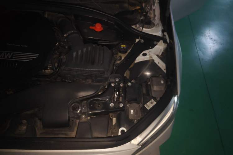Used BMW 1 Series 2021 120i M Sport Edition Engine Bay Left