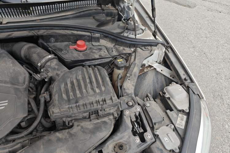 Used BMW 1 Series 2021 Revised 120i M Sport Edition Engine Bay Left