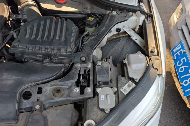 Used BMW 1 Series 2021 120i M Sport Edition Engine Bay Left