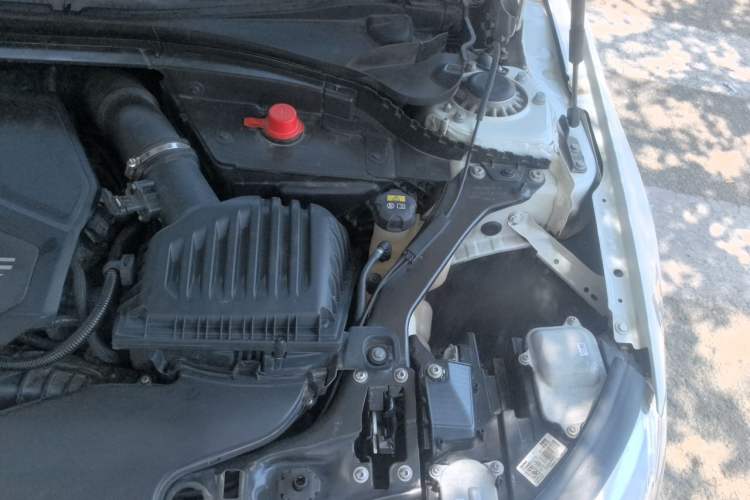 Used BMW 1 Series 2021 Restyled 125i M Sport Night Edition Engine Bay Left