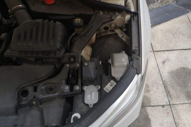 Used BMW 1 Series 2021 Revised 120i M Sport Edition Engine Bay Left